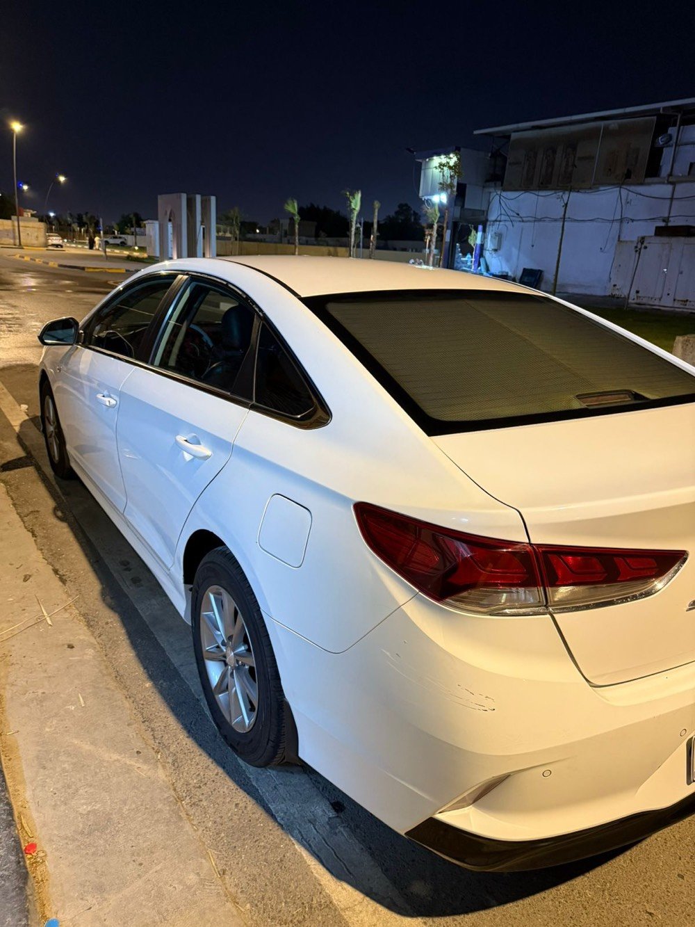 سوناتا وارد كوري 2020 
خط واحد بانزين 
قطعتين خلفيه  
ممشى 111.000
