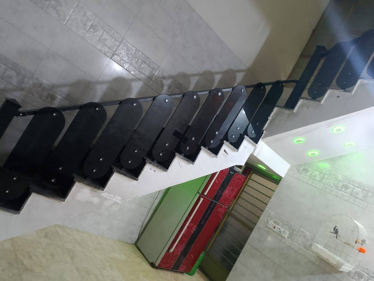 🏡 للبيع – بيت 100 م طابو ملك صرف   طابقين ونصف سنه- البناء 2025
📍 الموقع: البلديات – الصحفين 
📌 خلف معجنات عسل قرب الشارع العام 
━━━━━━━━━━━━━━━━━━
🏠 مواصفات العقار: 🔹 المساحة: 100 متر 🔹 طابقين ونصف
 الطابق الاول استقبال صاله مطبخ  غرفه نوم  خدمات خارجي وداخلي 
الطابق الاثاني غرفتين نوم +خدمات 
الطابق الثالث غرفه نوم + خدمات 
━━━━━━━━━━━━━━━━━━

📞 للاستفسار  ☎️ ***********
