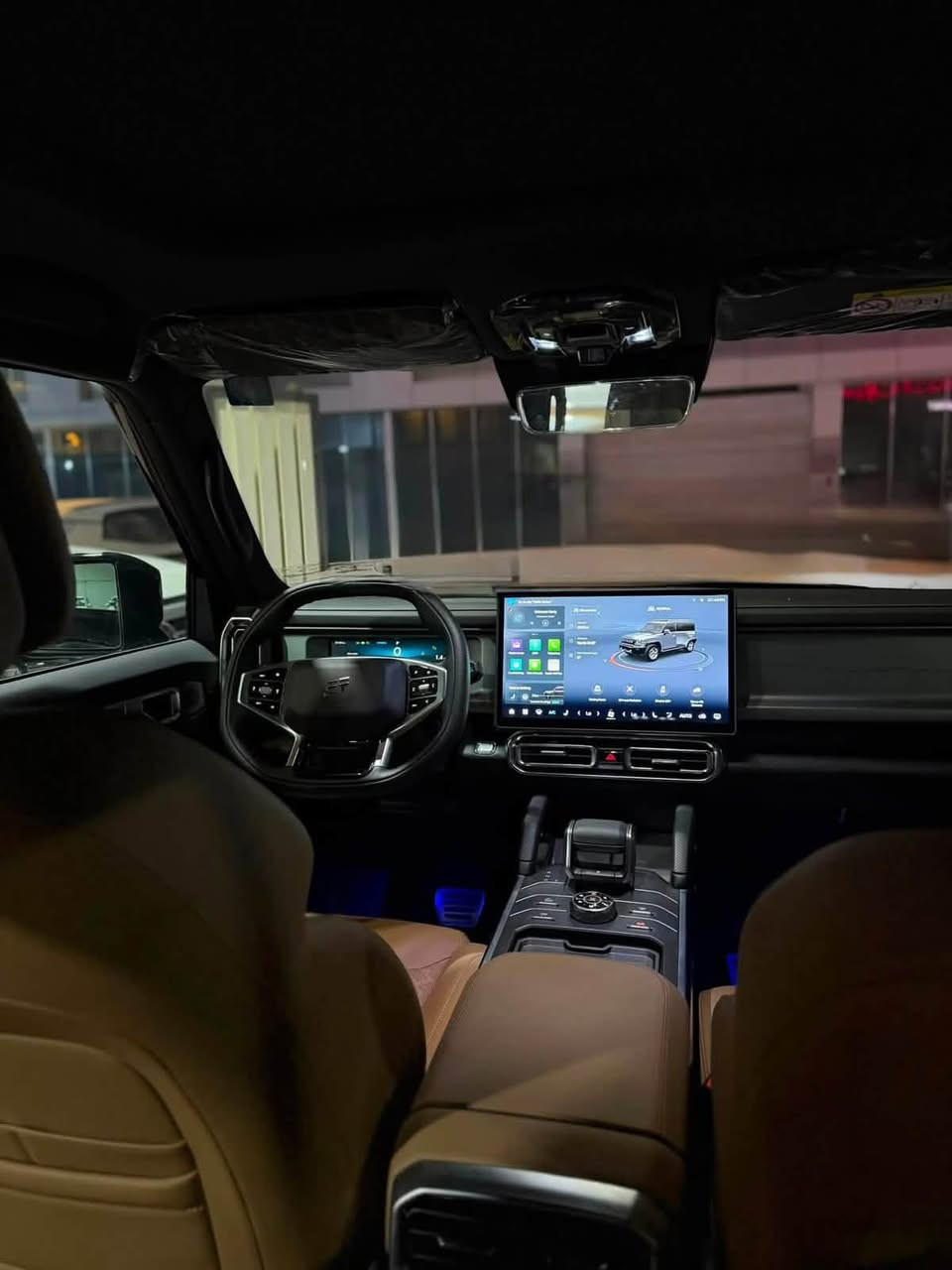 🚘 نوع السيـارة وموديلها: جيتور T2 موديل 2026 لگجري
🛠 حالة السيارة: مستعملة بحالة الوكالة (الممشى3000 فقط).  
💰مرقم بغداد 💰
📋 المواصفات المتميزة للسيارة:
🔹 محرك قوي تيربو 2000 CC
🔹 كير اوتوماتيك (ناقل حركة أوتوماتيكي متطور)
🔹 شاشة لمس عملاقة، كاميرات 360 درجة، حساسات أمامية وخلفية
🔹 بصمة تشغيل، فتحة سقف
🔹 مقاعد جلدية فاخرة لون تان (Tan) بتصميم رياضي
🔹 إضاءة محيطية (Ambient Lighting) متغيرة الألوان داخلية وخارجية
🔹 نظام إدارة تضاريس متطور (Terrain Management System) مع عدة وضعيات قيادة
🔹 تصميم خارجي SUV قوي ومميز بلمسات سوداء وعوارض سقف
🔹 لوحة قيادة رقمية حديثة مع شاشات عرض متعددة
🔥 (عـرض مميـز جــداً!) 🔥
بااسمي السياره وسنويه وهزه 
لحد ٢٠٣٠
بصمتين +مفاتيح ابواب 
مع العده كامله
السعر ٤٣ مليون💵 وبيهه مجال.
للأستفسار الاتصال على الأرقام التالية:
***********
***********

