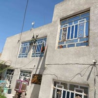 بيت للبيع المساحه 240 متر السعر 40 وبيه مجال للشراي يدلل البيت  درجه ا...