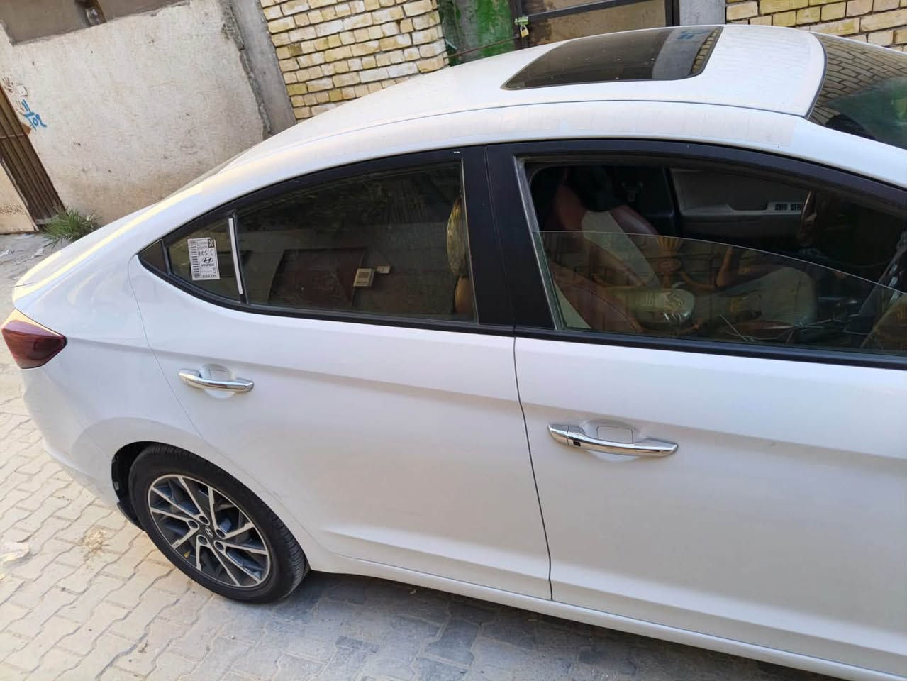السلام عليكم النترا 2020
>خليجي 
>فول مواصفات
> بارد بل جنطه + رصعتين بل قماره 
> رقم بغداد
>سونر موجود 
>الممشى 100
>السعر 140 بيها مجال بسيط 
***********
