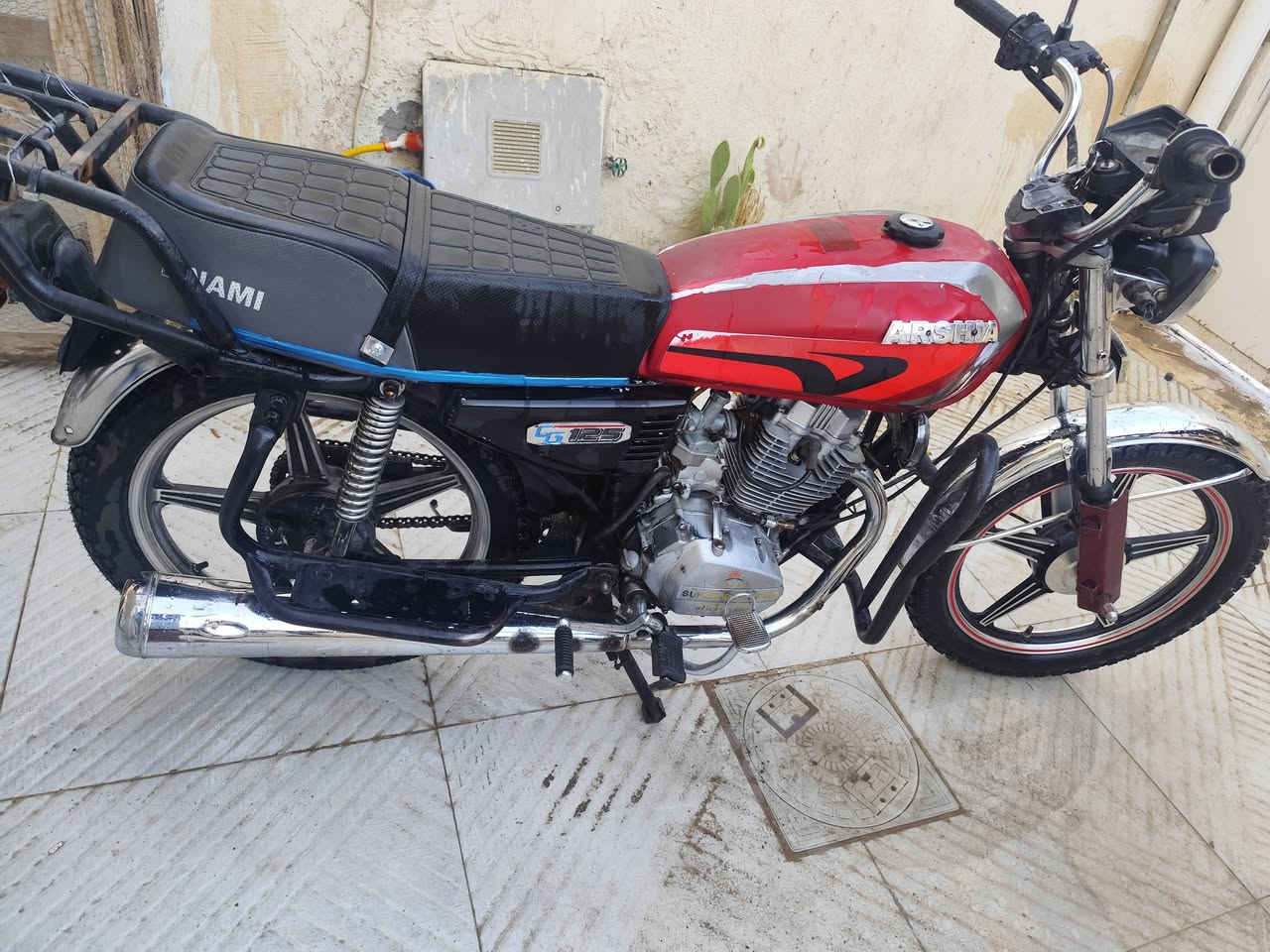للبيع خمسه كير كلك بليته ورقم شاصي اوراق ضايعه مكفوله مديل 18 ومحرك 19 ياباني جاهزه تايرات جدد سعره 350 قفل عنواني كوفه ***********
