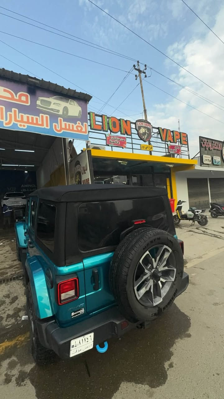 السلام عليكم بيع او مراوس
جيب رانكلر موديل 2024 السياره بلكن هايبرد
ماشيه 20 كم السياره كشرها نضيف بيها فقط بارد بالجاملغ رقمها مميز حلو
السعر 270 وبيها مجال بسيط 
***********
بغداد حي البنوك
