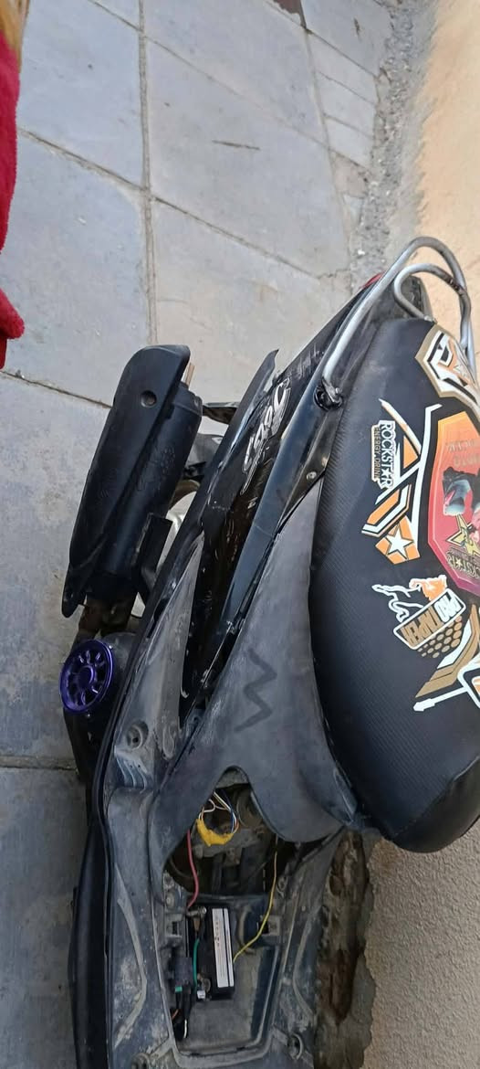 السلام عليكم
للبيع ماكس منغولي مبدل بوشه وبستم بيدي ولفات ولاستيك ولف وزنجيل وضاغطه كله أصلي وكال
بس كفراتها شويه تعبانات مكاني ديوانية مركز السعر 350.. ***********
