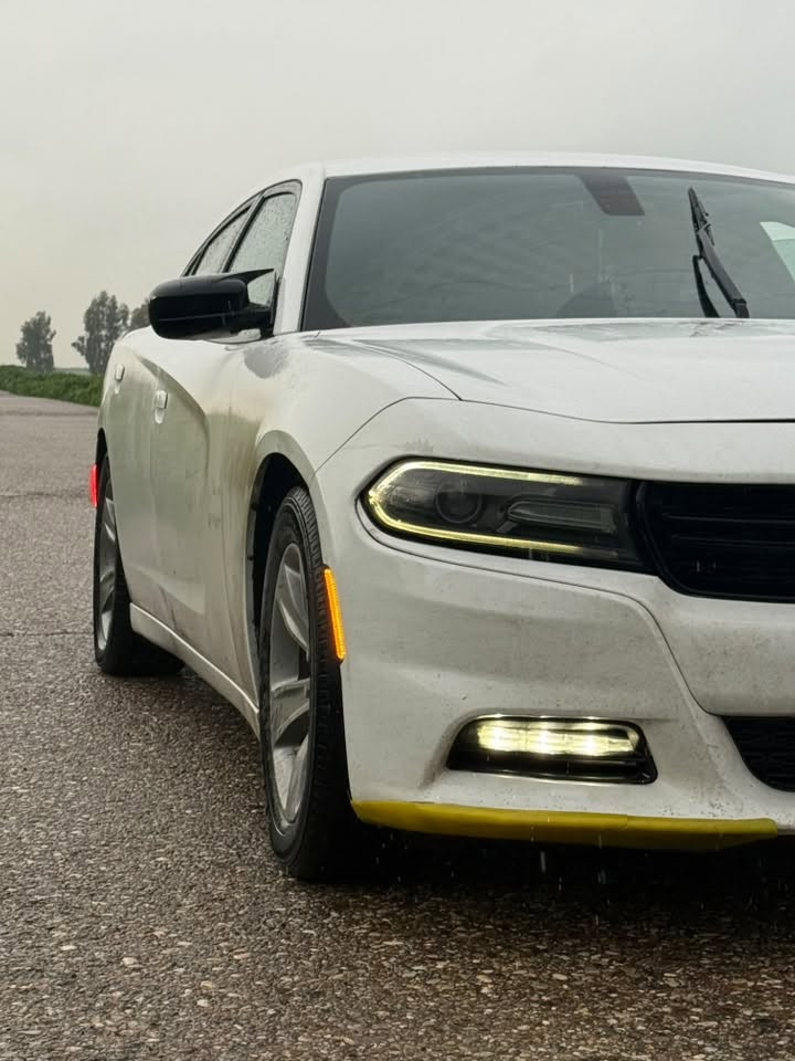 جارجر SXT موديل 2016 لون ابيض ربع باب صبغ معرفه موصفات  مكينه3600 دعاميات امحدثه بدون حادث شاشه جبيره *********** عليه منضمون غاز سعره 185
