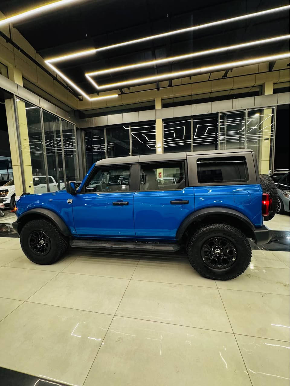 ford bronco 2023 V4 توين توربو 
فورد برونكو 2023 
كامل جوانكاري بو كراوة سةيارةكي جوان بي مةسروف دحامي بو دةحامي بةشةرتة 
 نيو بونيد سبوخة بي ژوري بي شانصي 
ارباك بس سوكان سيستةم كراوة بيلاد داندرايتةوة 
شوين هةولير 
273$ كةميك مةجال 
Ⓜ️0️⃣7️⃣5️⃣0️⃣3️⃣6️⃣9️⃣9️⃣0️⃣9️⃣2️⃣
كورك واتساب أربيل, العراق

نص مكتوب في الصور:
- 7:12 LTE 35 bid.cars AWD 2.3L 4 cyl. 250/300/330HP 7718 km 2023 FORD BRONCO, BASE 1FMDE5BH3PLB88777 1-52690134 Copart Location: Detroit (MI) Shipping from: Newark (NJ) Seller: State Farm Insurance Sale Document: Cert of title-salvage vehicle (MI) Sales History 1 Similar archival offers You are watching archived offer. Auction ended on Tuesday, August 20, 2024. Tuesday, August 20, 2024 13 Photos Ask 19