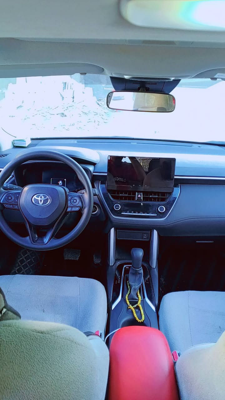 🚘 للبيع كورولا كروس موديل 2024 محجوزه للمصرف استقطاب يدوي  موضف وكفيل اخوه مدرس 
ماشيه 42 الف

للبيع كورولا كروس موديل 2024، رقم بغداد، سيارة مرتبة

السعر 135 وبيها مجال 
🔸 فتحت سقف
🔸 تبريد مركزي
🔸 دخول ذكي
🔸 بصمة
🔸 سايد بريك
🔸 أوتو هولد
🔸 قيادة ذاتية
🔸 داخل مخمل

📍 العنوان: الديوانية مركز محافظة 
موبايل/***********
