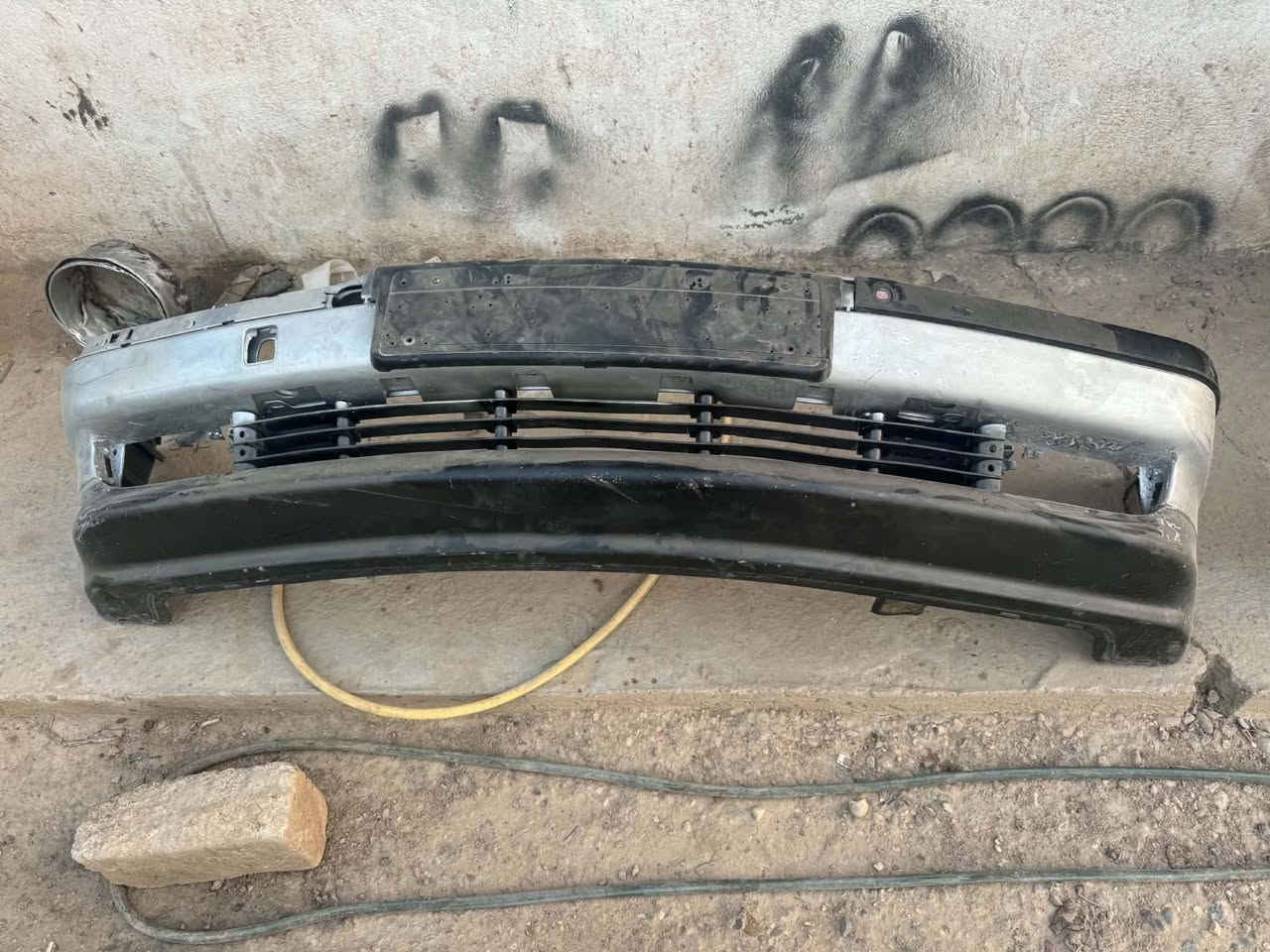 السلام عليكم من رخصه لادمن متوفر للبيع بجم خفاش موديل 97 دعاميه كامله بدنه قفاله لايتات راديتر تبريد حاضن راديترات المكان بابل الحمزة الغربي للاتصال ***********وتساب

