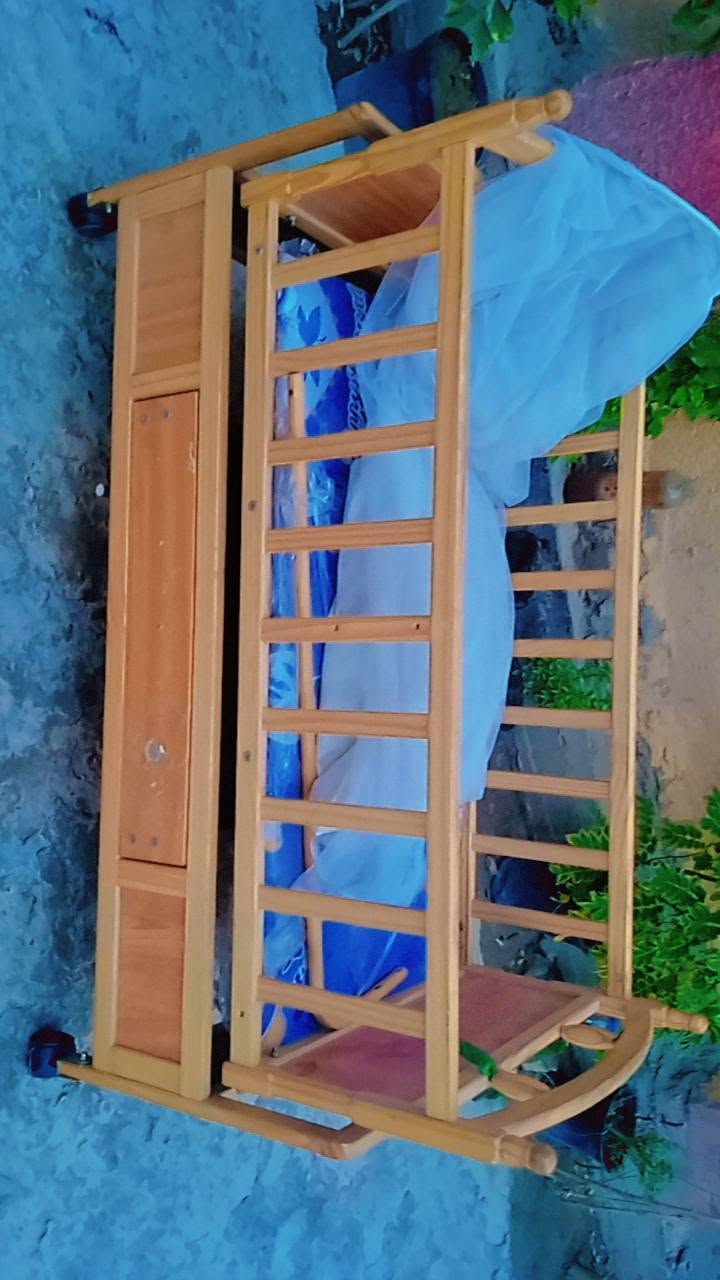 سلام عليكم
كاروك للبيع جديد بل جيس ما مستخدم شي قليل خشب صاج بي جرار جوه كامل ملحقات مثل ما واضح بل صوره السعر 70بي مجال المراسله صفحه او تصال ع رقم ***********
