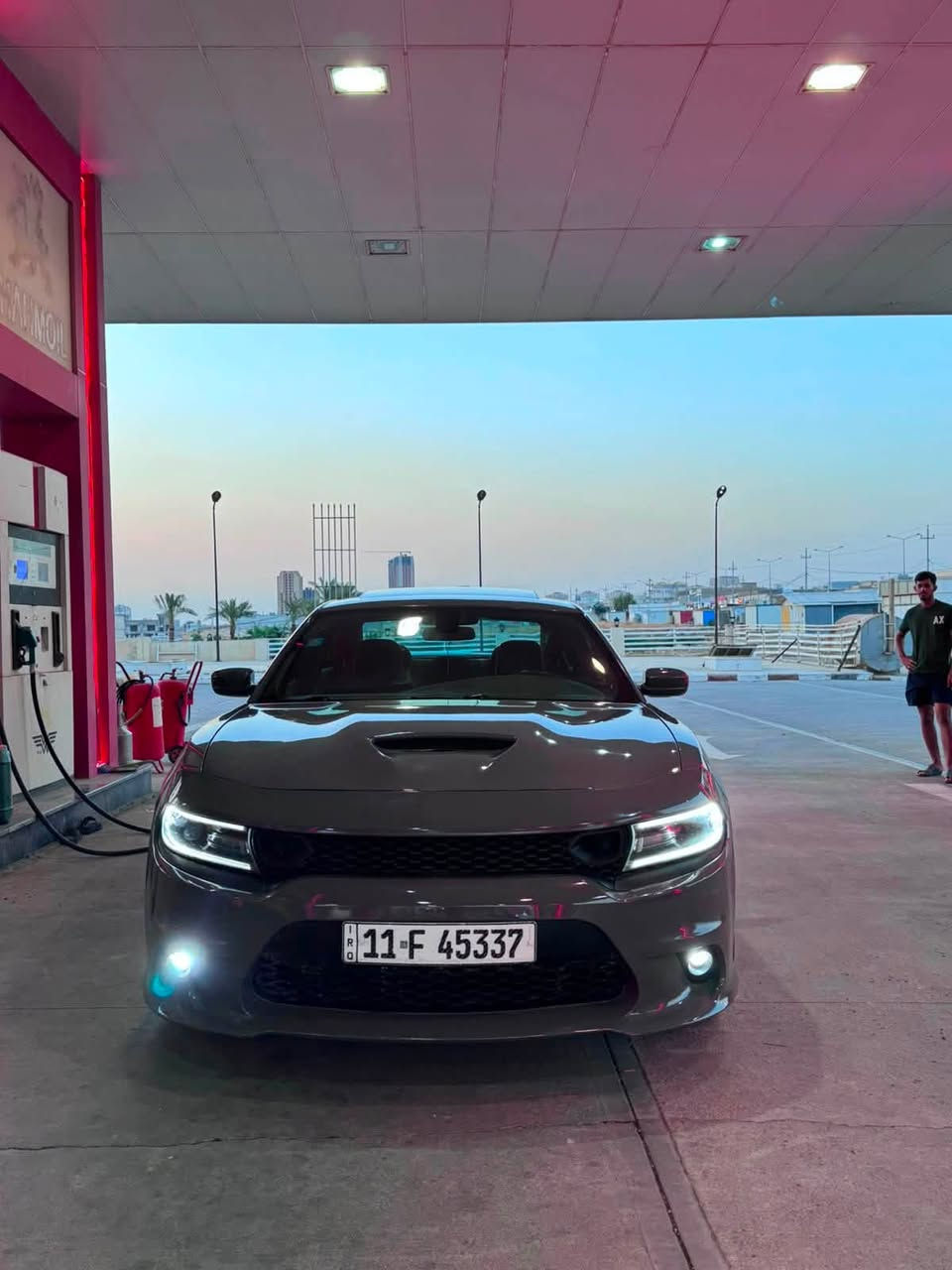 جارجر موديل 2019

فئة SXT 
بلاس 
لون سمنتي رقم بغداد 
وارد كندي السيارة
 طابة حادثها بس دعامية مفطورة
 وهنا تحدث بنيد ودعاميات ثنين 
شكل الSRT
 تحويل ثاني يوم
 السيارة نقص برغي مابيها 
مجهزها للاخير

 سعر 233$ ورقه وبيها مجال للشراي 
 السيارة بيها كم
 مكان رصعة شي بسيط

📍مكانها اربيل
واتساب
***********
