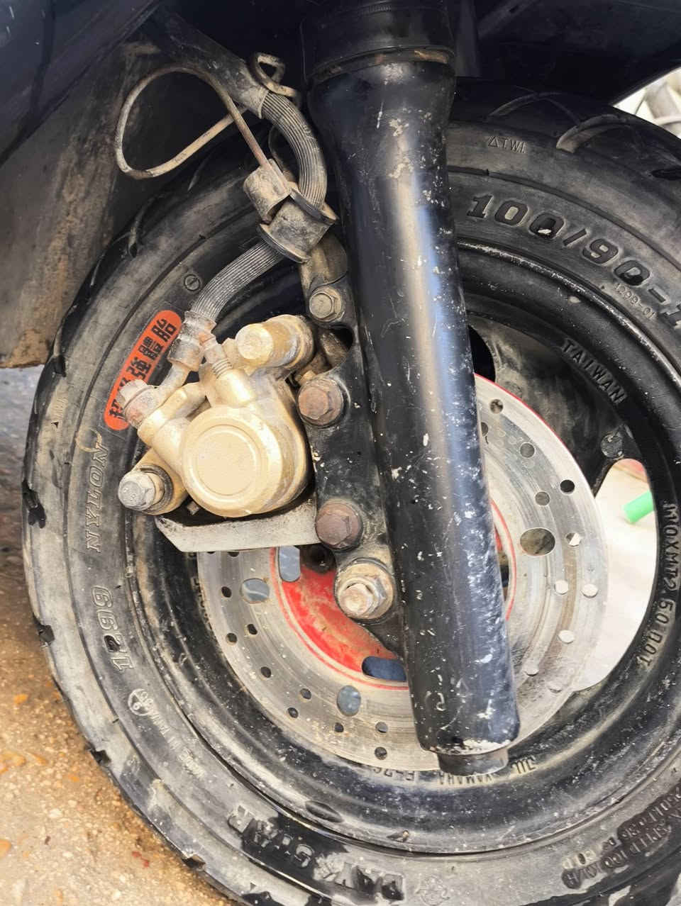 اللهم صلي على محمد وآل محمد 
على بركة اللهُ 
دراجه فراشه فحل رمبه صار شهرين من شتريتها🏍
دراجه وكالة  المكينه  مامفتوحه على فحص 
الكلجات حاويه او شرط النضافه 
التزويد 1الدسك الامامي 2صالنصه رياضي3اشايرالدبل+الوان احمر الامامي والخلفي  4لايت زنون 5على الفحص الدراجه 
السعر 650
***********☎️الاتصال
