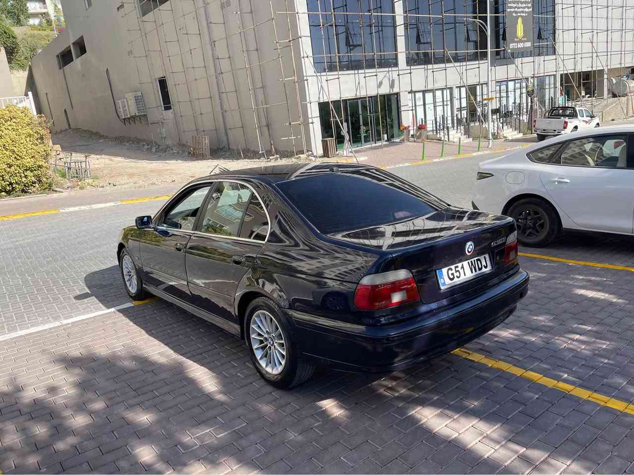 bmw 2001 
سه قه ر ساخ  ٣٧$
محه وه ره. وه ك بيلاد جاكراوه
ده كو ليدراو  سه قفو حيزام به شه رت
مه كينه 530iده بل ديجيتال
به ك لايت led لايت زينون
كير اتو ماتيك جوار جام كاره با اوتو
ته بريدو كه رميو ته قه وره قه به شه رت
گيرومه كينه به شه رت *********** السليمانية, العراق
