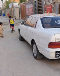 سياره بطه للبيع  عل بلاد سعر 47وبيها مجال للتواصل 07770643469