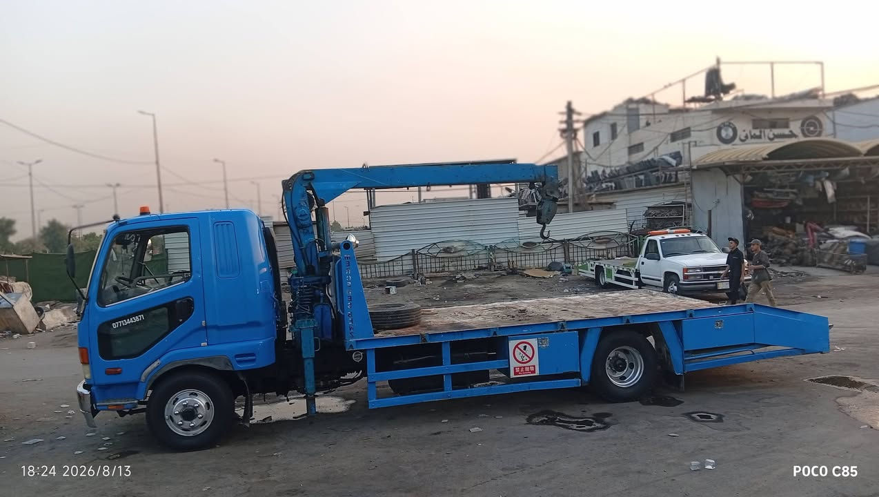 السلام عليكم كرين فوسه للبيع مكينه 17 قبق اسود
فول عادي كرين سلايتين شاص مكفول كرين مقفول 
السياره جديده تخب تاير زوج باتريات جديد السياره قبل للشغل السعر المطلوب 230 وبيها مجال الاستفسار على هذا الرقم 
***********حاتم كرين ما جاوب خاص 
اتصال فقط
