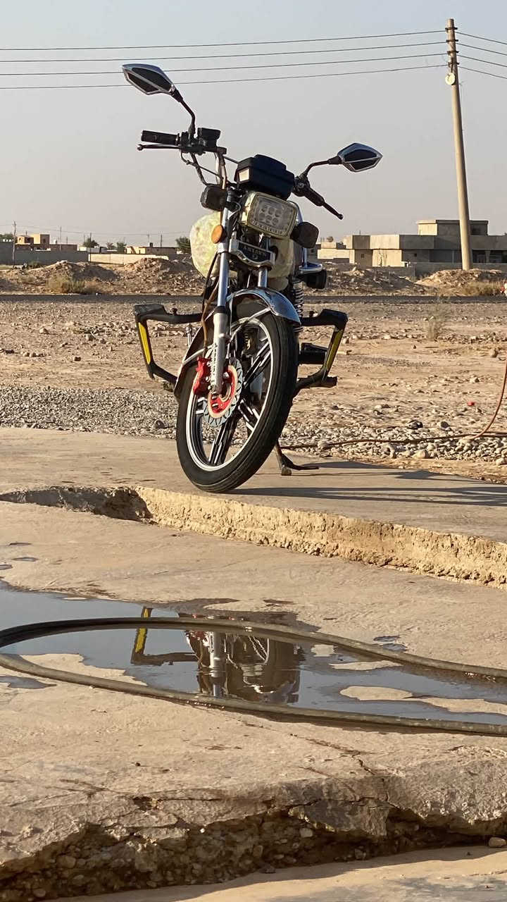 ٢٠٢٣ • سلف • شاشه
