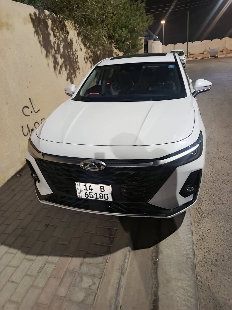 ااريزو 8 كفاله عامه ماشيه 10,000تالاف زيرو السياره لون ابيض فول موصفات 1600تيربو سعر 185 
رقمي ***********
