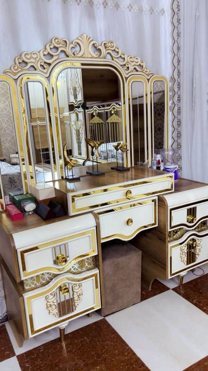 غرفه مستخدمه تركيه نضيفه للبيع ١٠ قطع مكانها بغداد البلديات للاستفسار ***********
