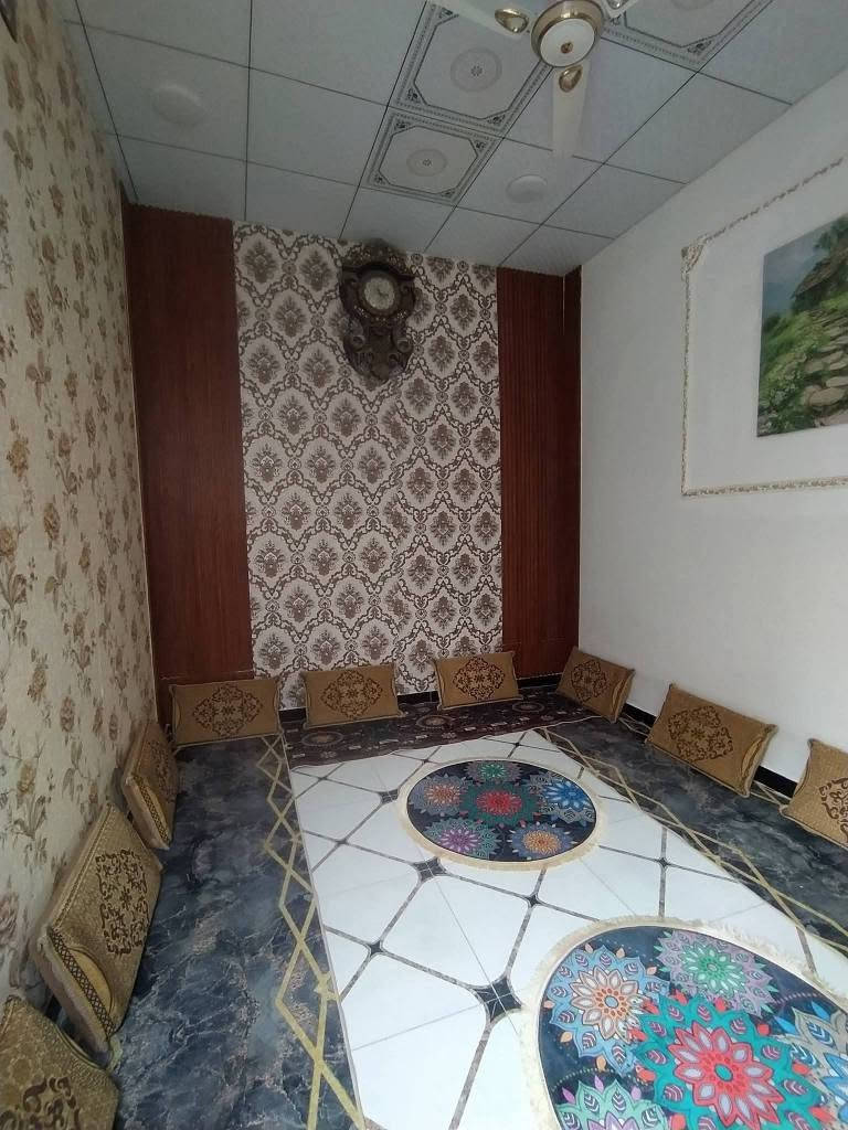 عد الله اوقاتكم بكل خير 🌹
***********

عن توفر بيت للبيع  🏡
#مساحة  ١١٥ متر 
طابو زراعي عراقي اصولي ابو الكاع موجود حين يرزق 
يحتوي البيت على 🌟
غرفه نوم 2♦️
ديوان♦️
مطبخ
صاله كبيره ♦️
صحيات داخلي وخارجي♦️

#البناءجديد  درجه اولى 
منطقه هدوئ
 ومتوفر بيها
جميع الخدمات  ماء كهرباء 
مدارس حكوميه ومدارس اهليه 
شارع ١٠  متر 
#السعر /65 وبي مجال قليل 
#العنوان : بصره ابي الخصيب    كوت ثويني يم جامع التقوه 

للاستفسار يرجى الاتصال
على الرقم *********** البصرة, العراق
