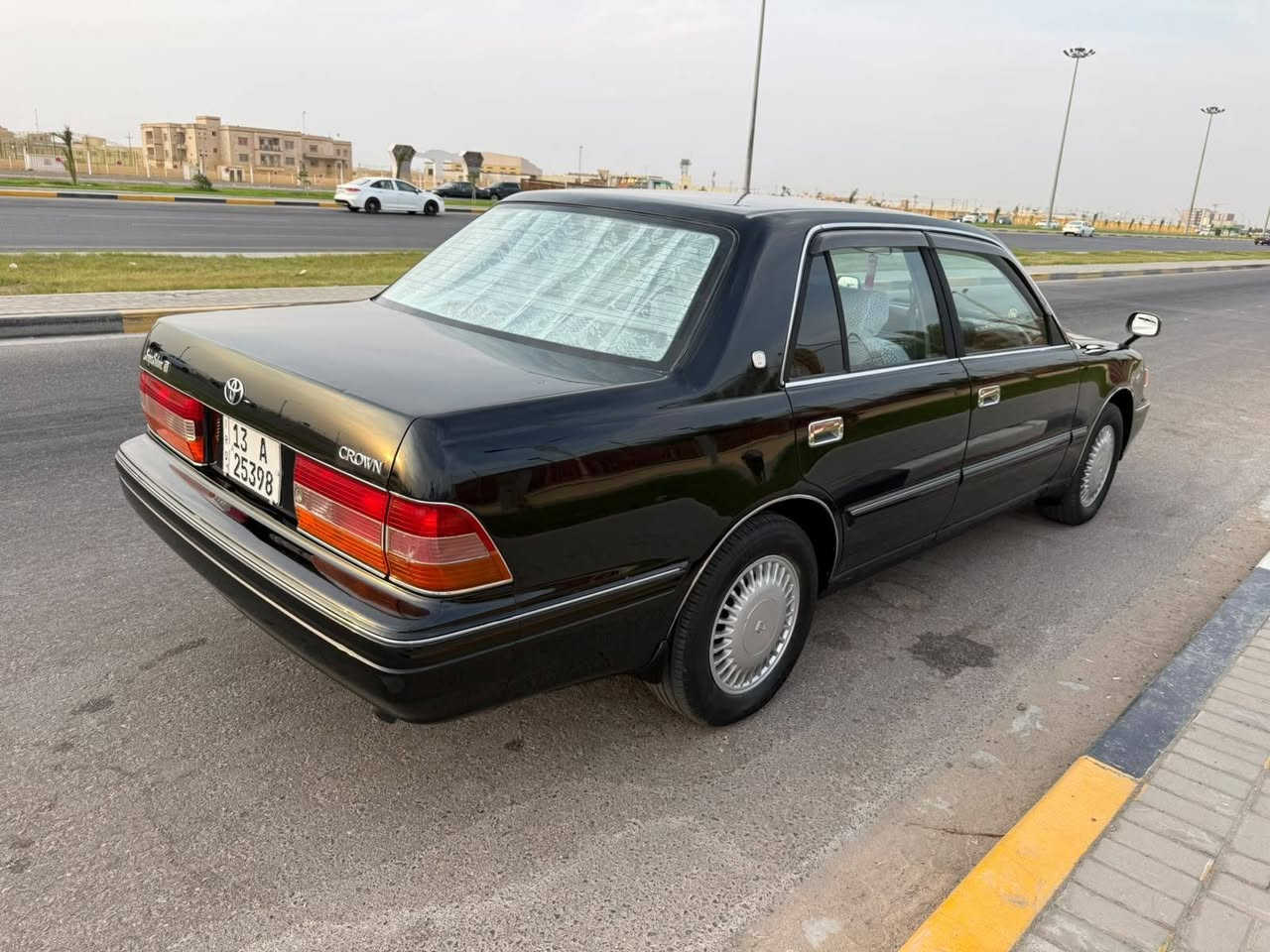 كراون • ٢٠٠٠ • مكفوله