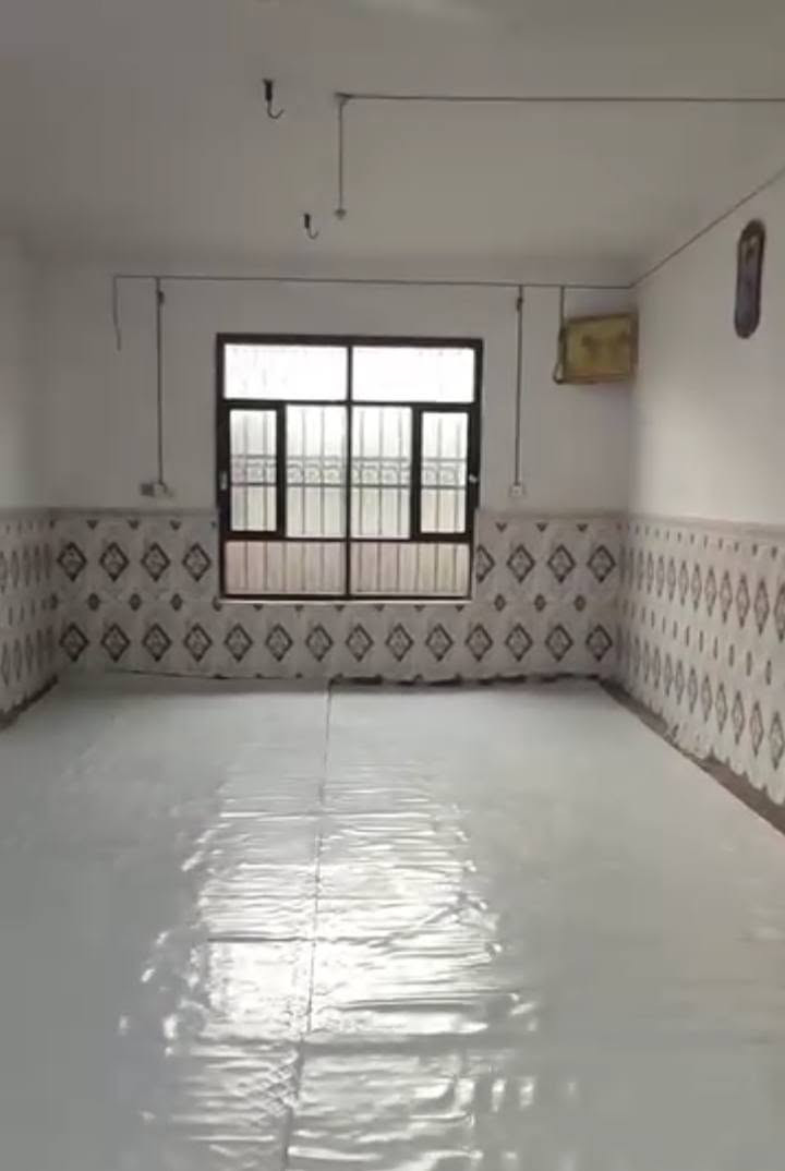 السلام عليكم بيت زرعي للبيع الديوانية قضاء الدغاره البيت يحتوي على👇
غرفتين وصاله كبيره ومضيف وبلااضافه عرصه ومساحه البيت وعرصه 400 متر قابل للزياده الغرفه الاولى 6×4 الغرفه الثانيه 7×4
الصاله 11×4 المضيف 11×4 البيت يحتوي على داير مداير البيت للاستفسار اتصل برقم ***********
الرقم الثاني ***********
