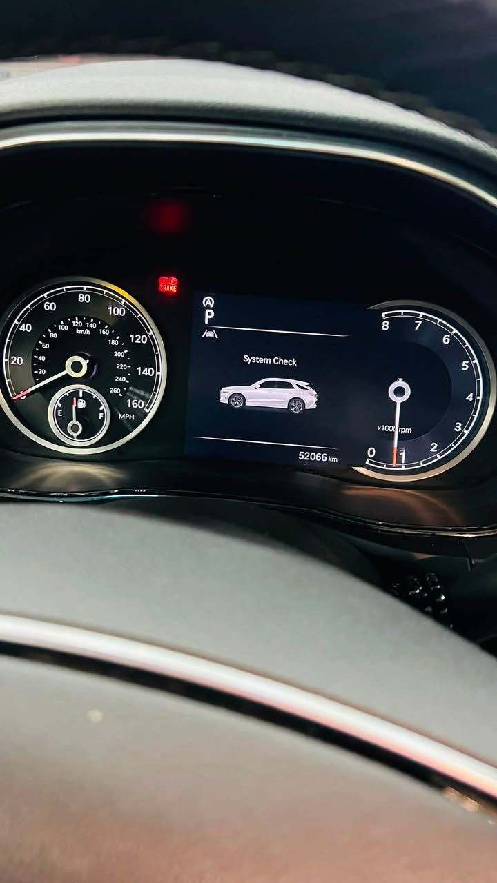 GENESIS GV70 للبيع
السلام عليكم 

للبيع 

جينسس GV70 

موديل : 2023

محرك : اربعة سلندر 2.5T 

العداد : 52000 كيلو 

مواصفات : 1/1 

الحادث : ضربته كلش خفيفه و  كما موضح بلصوره

رقم الشاصي : KMUMADTB1PU116424

السعر :     $31,000

مكان السياره : الانبار

رقم  : ***********
@إشارة
