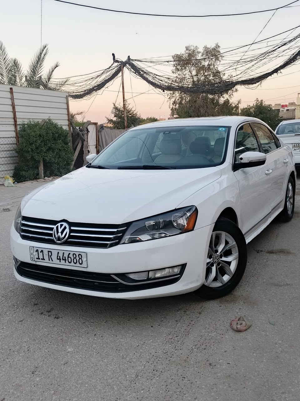 VW. PASSAT. SEL. 2013 
..2.5 cc

باسات 2013 

فول مواصفات SEL

وارد امريكي 

حادثها جاملغ وبنيد

محرك 5سلندر2.5 

فتحة بالسقف

مثبت سرعه

سستم سماعات

كشنات تدفئة

شاشة 

كامرة 

شاشات خلف المقاعد عدد 2

قطعتين تبريد

تحكمات ستيرن جهتين

ايرباكات سستم

ويل حجم 16

كشنات ملكي 

رقم بغداد الجديد

باسمي السيارة

. 
تخم تايرات جدد+باتري جديد
سيارة كامله ومتعوب عليها وماعايزها اي شي تبريد ثلج 
. 
. 
السعر 135 وبيها مجال حك الجية

عنواني نجف  ***********
