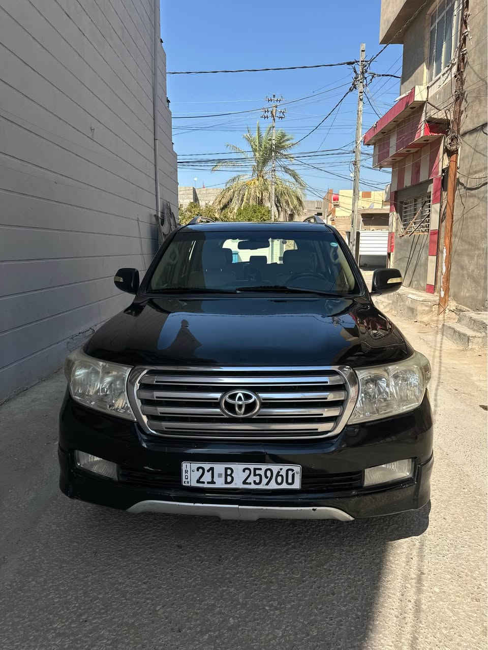 سلام عليكم اخوتي 
لاندكروز ٢٠١١ ستينيه
فول مواصفات معروفه مواصفاته بعد 
السياره كل نقص ما بيه 
تخم تاير جديد 
باتري جديد 
تبريد ثلج 
مري شفط 
ثلاجه 
كامره 
شاشه كبيره 
فتحه 
بصمات 
٨ ايرباك 
و بيه بعد هواي شغلات 
السياره سعره بلاش ماكو ستينيه بهيج سعر ابد 
٢٧٥ ورقه 
السياره بيه قطعه وحده فقط 
*********** 
موجود واتساب كربلاء, العراق
