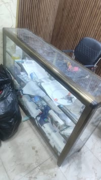 فاترينة • المنيوم زجاج • الشعب