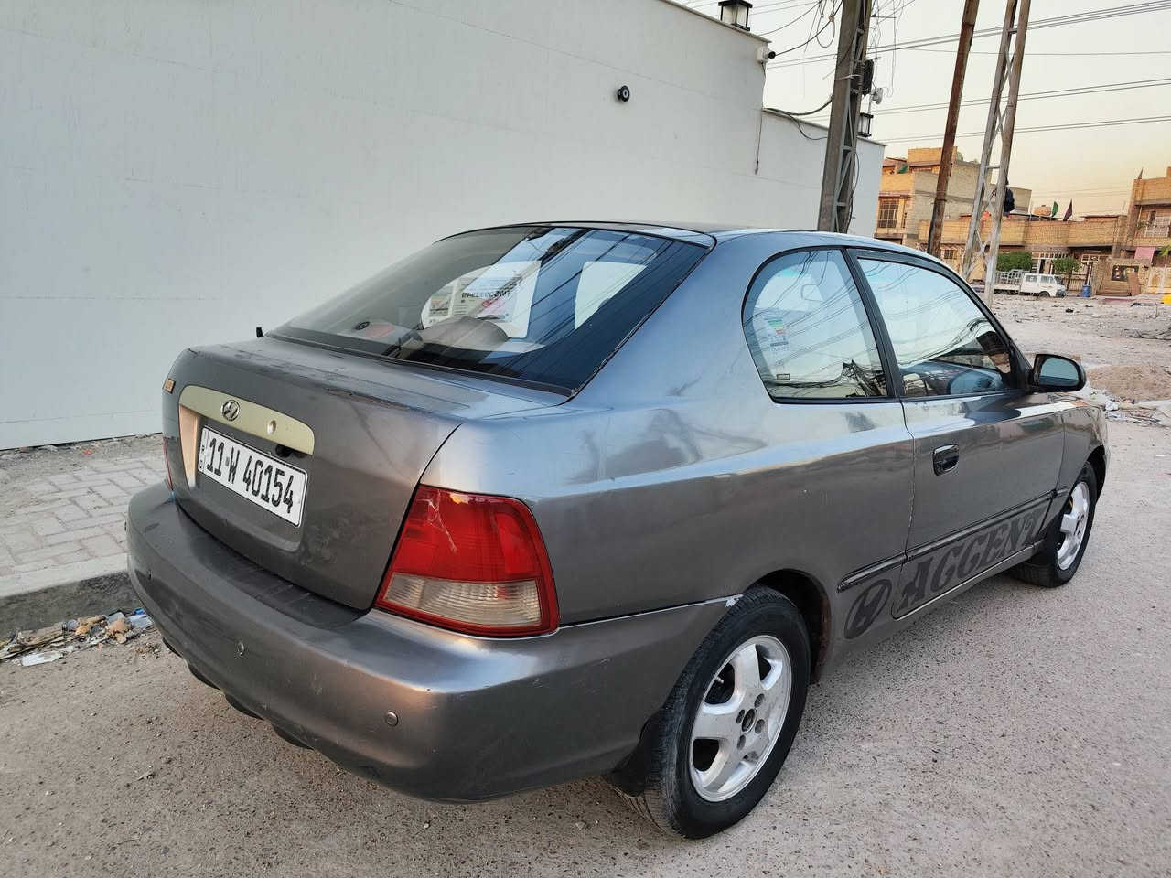 السلام عليكم اكسنت موديل 2000 تك باب كير  عادي  مكينة لاتبخير ولا تنقيص حداديه جديده تبريد ثلج منضومة جديده رقم بغداد انكليزي بأسمي شاشة وسنتر لوك وجام كهرباء مكان بغداد  حي اور السعر 35  وبيها مجال  للأستفسار ***********

