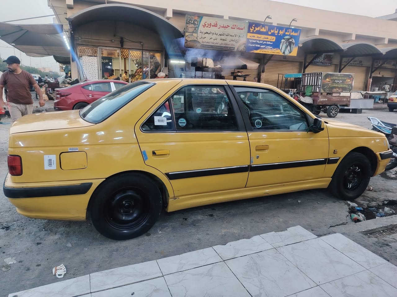 السلام عليكم بيجو بارس موديل ١٥ رقم بغداد مصفره هيه وغرمات استخدام شخصي حداديه جديده كامله رقم دولي بسمي مكان كربلاء الشراي السعر ٣٥رقم الهاتف ***********
