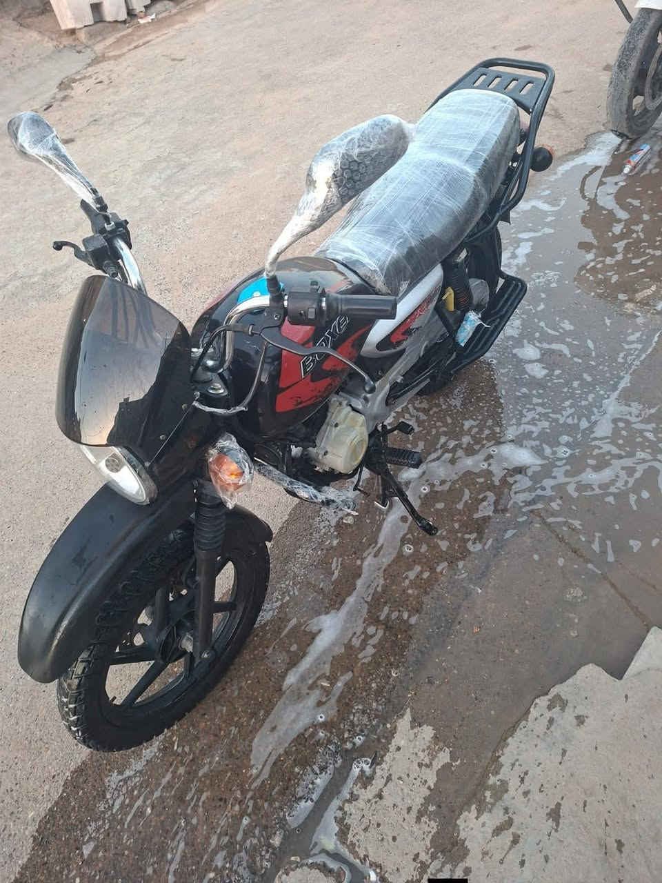 سلام عليكم بوكسر مديل 2021دراجه نضيفه اي نقص ما بيهه رقم وسنويه بسمي كامله عله اخر حبايه السعر 1850مكاني بغداد مدينه الصدر ***********
