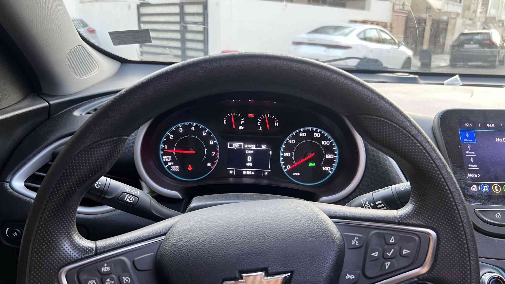ماليبو موديل ٢٠٢٤بدون سبغ مواصفات LT2PLUS
سعر ١١٩  رقم شاصي:1g1ZDSST6RF106651
 سياره بي ٢مكان سغير رسعة  بلمنشور بين مكان رسعة خفيف مامصلع بدون دواخل شرط ايرباك فقط ستيرن  سياره جاهز مابي اي نقص ماشي ٥٤ ميل 
رقم كاتي باقي ١شهر و نص 
مكان سياره اربيل حي فرمانبران 
***********
