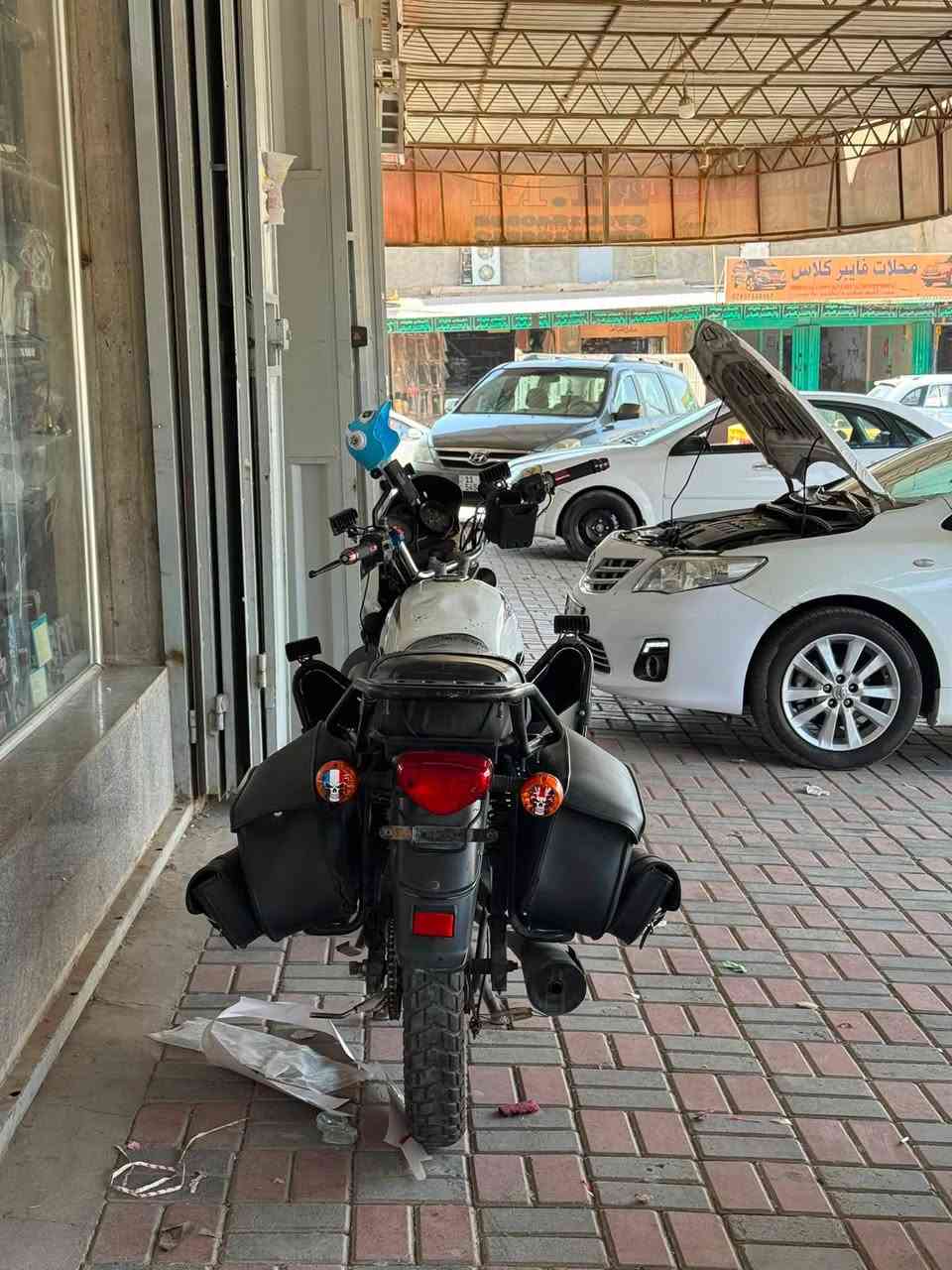 بوكسر موديل ٢٠٢٢ كلاسيكي
مفتوحه المكينه مره وحده
الدراجه معمره بلكامل وكلشي بيه شغال بيه نقوصات بسيطه جداً 
وهاي النقوصات نزلت من سعره 
رايده ب مليون قفل لان متوازي ع فلوسه
شراي بس تعال شوفه تعجبك اخذه 
مو شراي لا اطبلي ولا تعاملني 
رقم التواصل واتساب بس
***********
