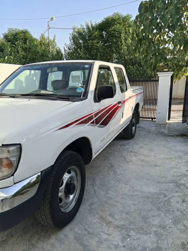 نیسان ٢٠٠٢z تەبریت و پاوەڕ گێڕو مەکینەو اکسلی بەشەرت چوار تایەی لۆک دوو پەڵە بۆیاخی هەیە نرخی ٨٥ گەڵا 
***********
*********** دار بنديهكان, السليمانية
