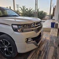 لاندكروز 2021 بريم ماشيه ٩٥ ألف سياره نضيفه داخليه السياره نضيفه جدا م...