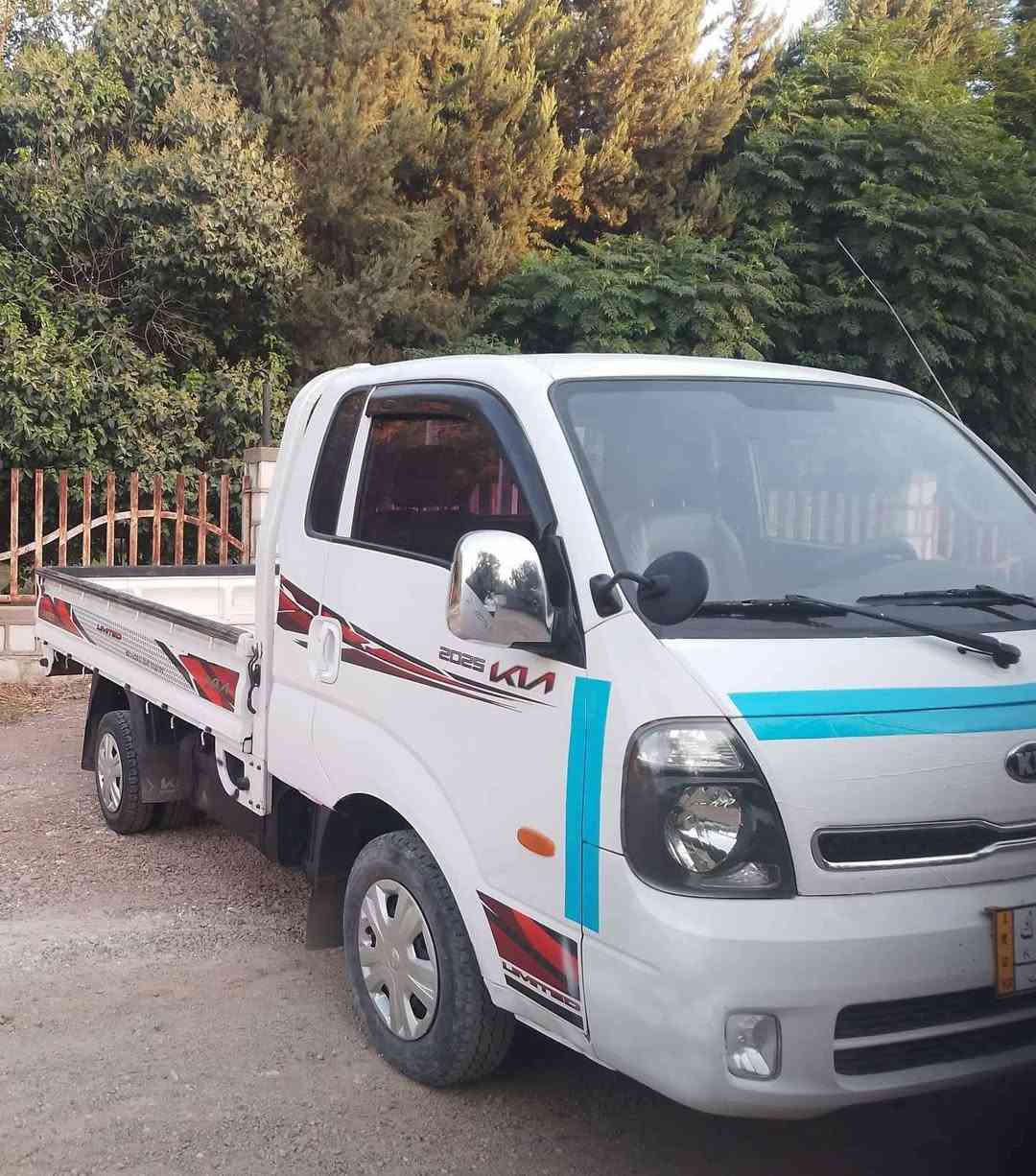((بسم الله الرحمن الرحيم))
بۆ فرۆشتن

كیا 3000 گێر عادی 

سۆپەر مەكینە ڕەش

مۆدیل2011ی گێڕ عادی مەرغوب

ئەبوشفرە

پێشی كراوه 2023

 كۆدو باركۆدی بۆ كراوە 

جامی تازەی بۆ گۆڕدراوە

267 هەزار حەقیقی ڕۆیشتوە

ناوداشبڵ فۆرمیگا ڕەش

سەیارەیەكی فول مواسەفات

دانسقەو بێ ڕزیوو بێژەنگ

پێنج دوگمە

كوشن هیتەر 

ئاوێنە هیتەر

ئاوێنە كارەبایی

تەبریت بەسراوە

كارەبای كامل جاهیزە

كامل مەسرەفی كراوە

بەشەرتی گێڕ و مەكینە

هندربرێكی بەسراوە

ئیستۆپی دواوەبەسراوە

سپێری پێوەیە

شەش تایەی لۆك

بۆدی لۆك سفر

هەموو گیانی وەك دەقی شەریكە 

76  گەڵاومەجالێكی برایانە

شوێن / سەیدسادق 

***********

***********
