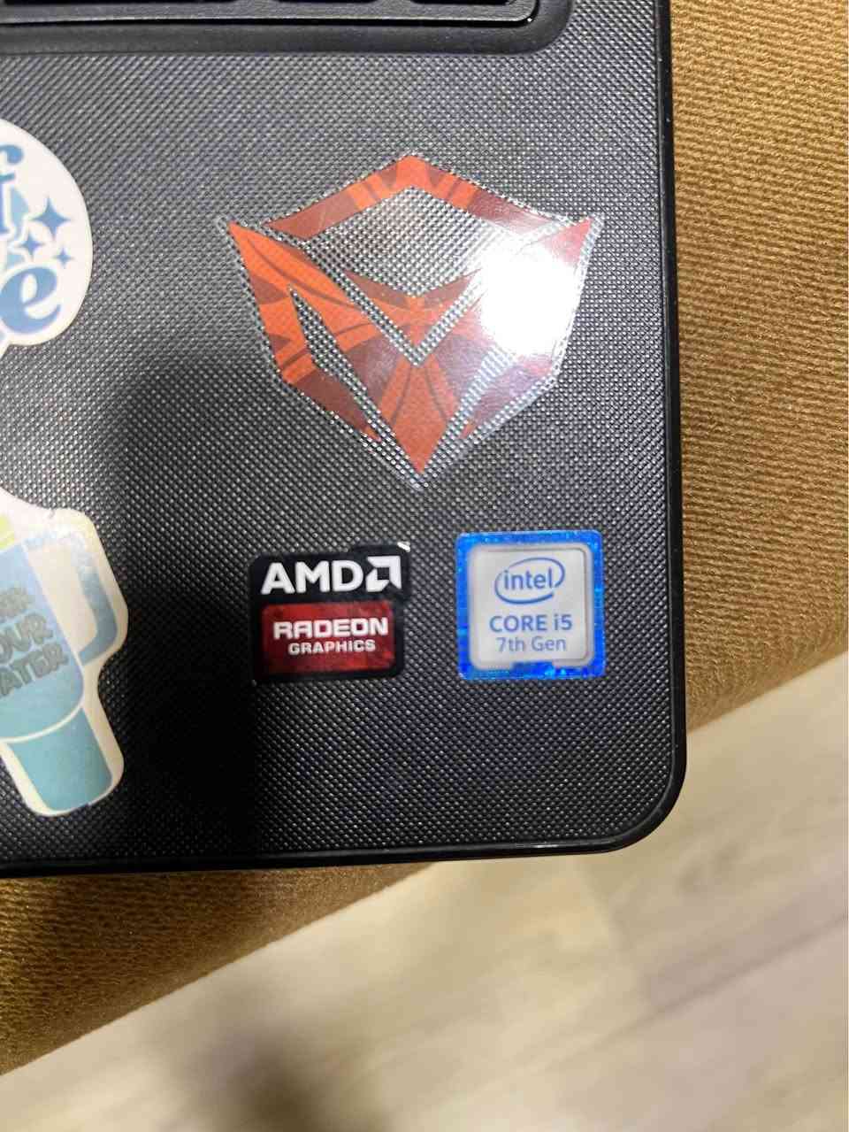 دل إنسبايرون ١٥ • i5 الجيل ٧ • SSD ٥١٢