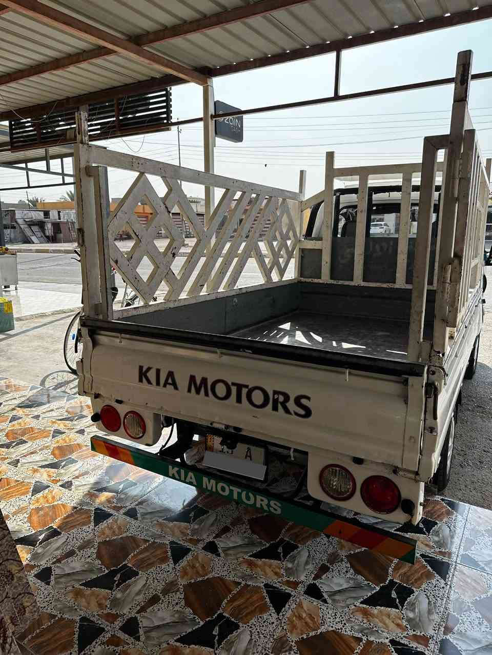 كيه حمل موديل 16
محرك 2.700
كفاله 
السعر 107 بيه مجال 
***********
