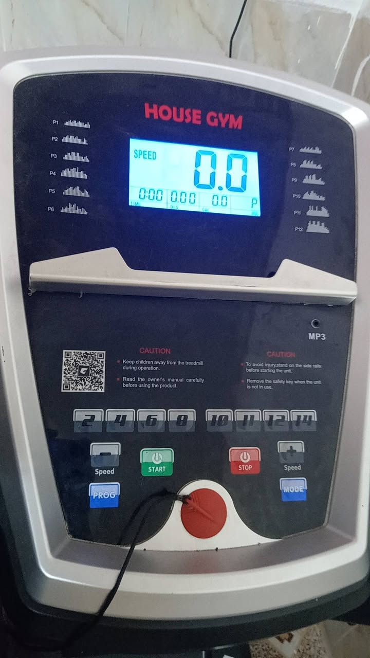 موديل House Gym F20 يتحمل لحد وزن ١٢٠  مستعمل بسعر 325 ألف وبي مجال مكاني سبع ابكار ***********
