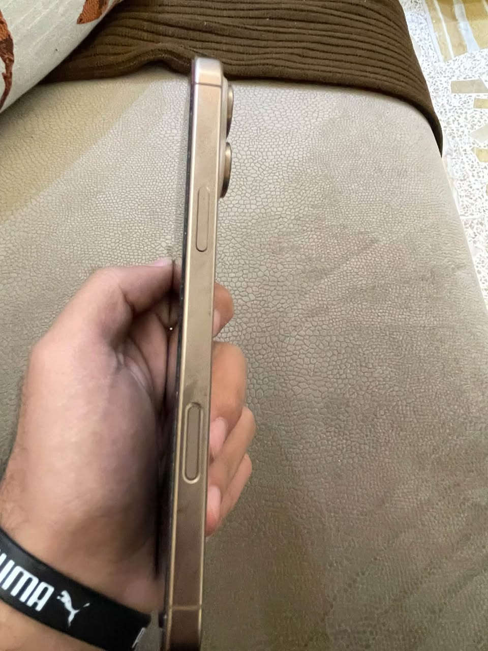 السلام عليكم للبيع ايفون 16PRO MAX الجهاز كلش جديد ذاكره 256 كامل ملحقات السعر مليون و250 وبي مجال 
***********

نص مكتوب في الصور:
- النمط الداكن متوقف الإضاءة الدافئة متوقف انسجام اللون مشغل