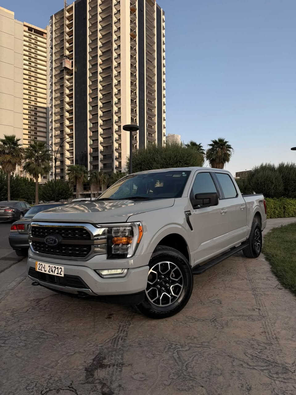 2023. 𝐅𝐎𝐑𝐃 𝐅𝟏𝟓𝟎 𝐇𝐘𝐁𝐑𝐈𝐃 𝐗𝐋𝐓 SPORT Full edition
فورد F150 (XLT SPORT FULL option ) موديل : 2023

السعر :311$

عداد المسافة :39 الف

(✅بدي قصير باب طويل المرغوب✅)

حجم المحرك : V6 3.5 Turbo

ملاحظة السيارة : بونيد صبغ 

المواصفات : 𝐗𝐋𝐓 SPORT 𝐄𝐃𝐈𝐓𝐈𝐎𝐍

فول مواصفات عدا بانورما

دةبل اكسل 𝟒𝐱𝟒

 بصمة ابـــواب 

بصمة تشـــغـــيل 

تشغيل عن بعد : 𝐑𝐄𝐌𝐎𝐓𝐄 𝐒𝐓𝐀𝐑𝐓

شـــاشـــة كبـــير لـــمس

شحن وايـــرليـــس

كـــاميـــرا خلفي

هاند بريك بصمة

اوتو هولد : 𝐀𝐔𝐓𝐎 𝐇𝐎𝐋𝐃 

اوتو ستارات : 𝐀𝐔𝐓𝐎 𝐒𝐓𝐀𝐑𝐓

اوتو ستوب : 𝐀𝐔𝐓𝐎  𝐒𝐓𝐎𝐏

رادار °360 

رادار امامي (تحديد مسار)

رادار جانبي  (نقاط عمياء)

رادار خلفي (التحذير من الاصطدام)

حساسات امامي

حساسات جانبي 

حساسات خلفي 

نظاام : 𝐄𝐂𝐎

نظام : 𝐒𝐏𝐎𝐑𝐓

نظام : 𝐍𝐎𝐑𝐌𝐀𝐋

نظام : 𝐓𝐎𝐖/𝐇𝐀𝐔𝐋

نظام : 𝐎𝐅𝐅-𝐑𝐎𝐀𝐃

نظام : 𝐒𝐋𝐈𝐏𝐏𝐄𝐑𝐘

كشنات كهربائي

كشنات هيتر

تحكمات استيرن

استيرن هيتر

تبريد لمس 

تبريد مركزي 

صندوق شفط كهرباء 

لايتات 𝐋𝐄𝐃 ليد عدسة زينون بیلادي

بلاجيكتور 𝐋𝐄𝐃 ليد بیلادي

بكلايتات 𝐋𝐄𝐃 ليد بلادي

ويل كروم 

وبعد هوایة مواصفات …

‏ ‎تفاصيل اكثر الاتصال علی ارقام التاليه

WhatsApp+Viber‏

 ☎️***********

 ☎️ ***********

عنوان📍اربيل عنكاوه
