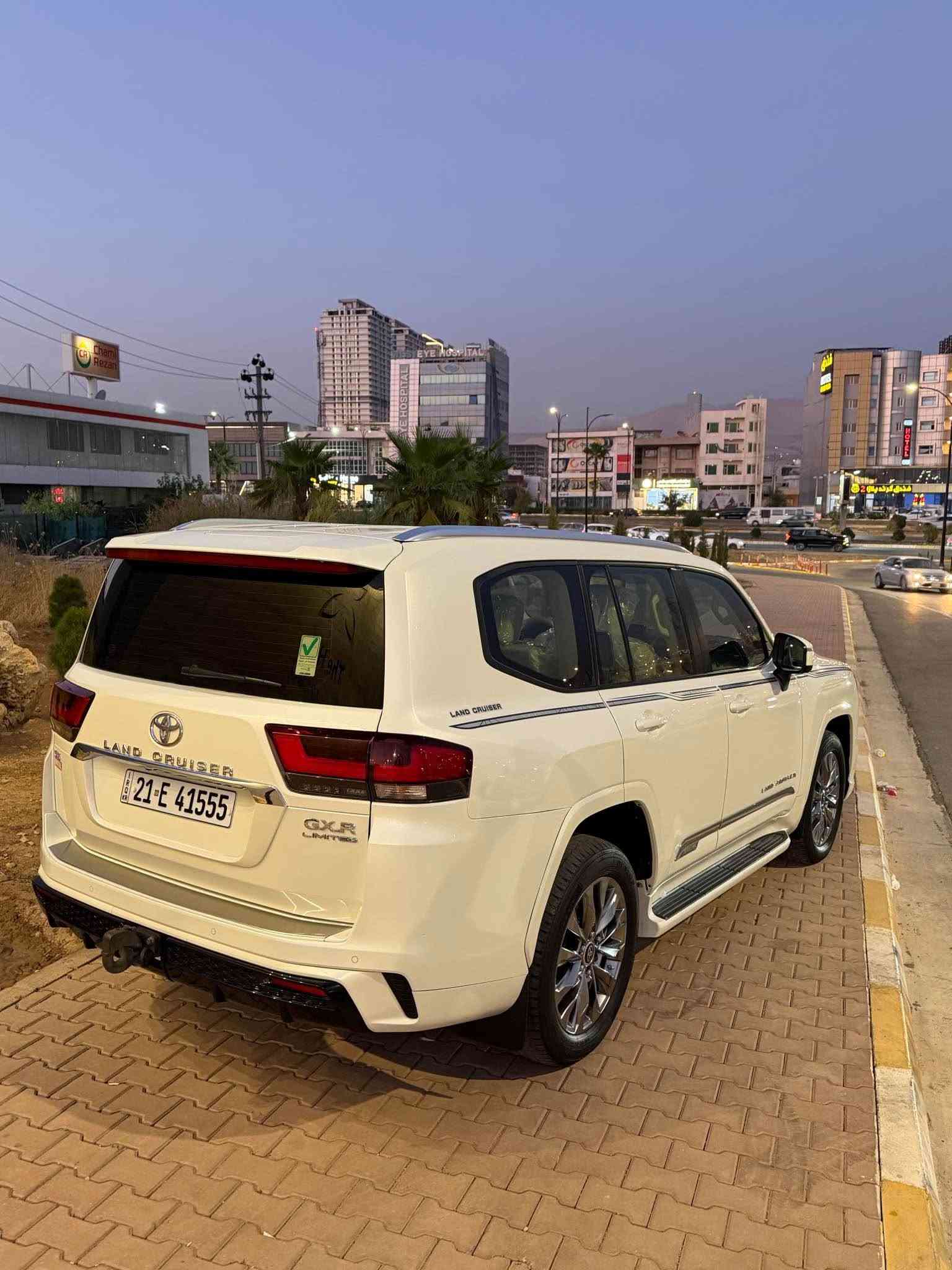 Toyota Land Cruiser GXR Limited, 2023
46000km📦
637$سعر
سەيارەکە زەماني شەريکەي sas
هەموو ئەشیاکاني بيلادي لەگەلە ٥کامێرايە+ بيلاد limited
٦بستۆن+٣شاشە+کوشن جلد+سونق جەگ+شحن چارج+هەموو گياني بە شەرت يەک پەلە pdrهەيە سۆنەرەکەيم داناوە سەنەوي بەناەي خۆمەوەيە 
***********
***********

ماشية 48 الف كم+ محرك 6+ - ٣ شاشات+ - شاشات ترفيه خلفية+ مقاعد جلد+ - مقاعد كهربائية+ - مقاعد امامية تبريد+ - بصمة الابواب+ - تبريد وتدفئة امامي خلفي+ - صندوق كهربائي+ - 7 راكب+ - شحن واير ليس+ مكفول كفالة عام كلشي مابيها بل باكيت

محرك كير بشرط مامفتوح
سيارة حيل نظيفة كلشي عل بلاد لوك
سنوية زنكة كلشي جديد مدفوع2028
باسمي السنوية بشرط تحويل و خرامة
سيارة مابيها دينار مصرف كامل من كل نواحي
رقم شيمالي. نفسي يوم /تحويل و وكالة حاظر
مكانك /داخل سليماني***********
*********** السليمانية, العراق

نص مكتوب في الصور:
- EXPORT
- مواصفات
- شبكة امامية صاج
- $ 40,000
- VIP
- AMAZON