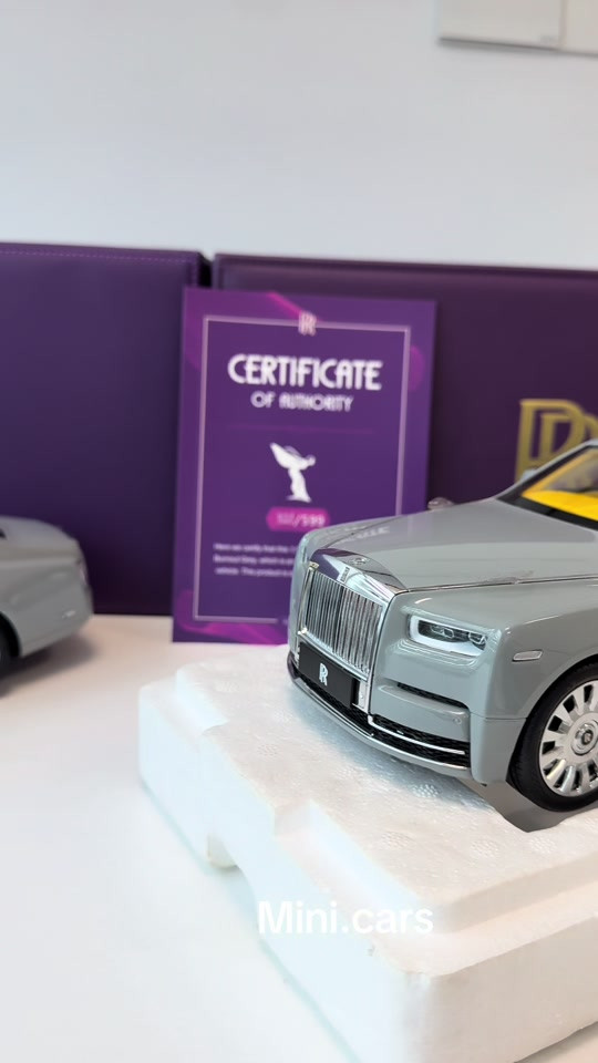 

نص مكتوب في الصور:
- Mini.cars