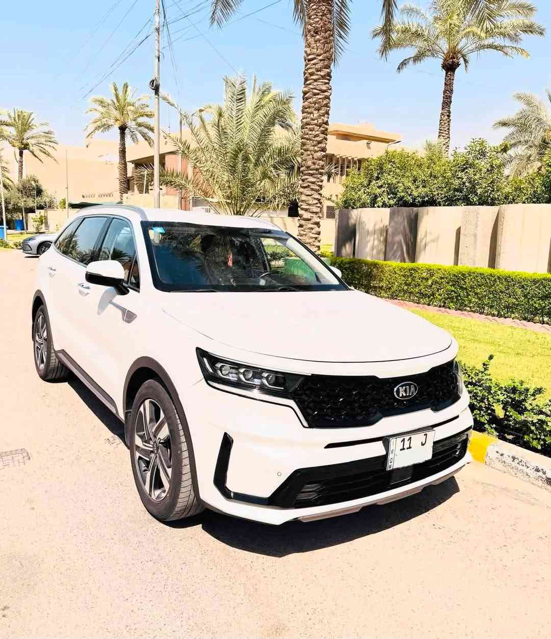 السلام عليكم للبيع كيا سورنتو 2021 رقم بغداد فول مواصفات ما عدا البنوراما صندوك كهرباء 6 سلندر جلد بصمه 7 راكب كشنات خلفي كهرباء لفكيشن شاشه اصليه جي بي اس ماشية 76 مكفوله كفاله عامه من كلشي ما عدا رصعتين بارد فقط السعر 245 ورقه وبيها مجال بسيط للاستفسار ((***********)) مكاني بغداد زيونة.

