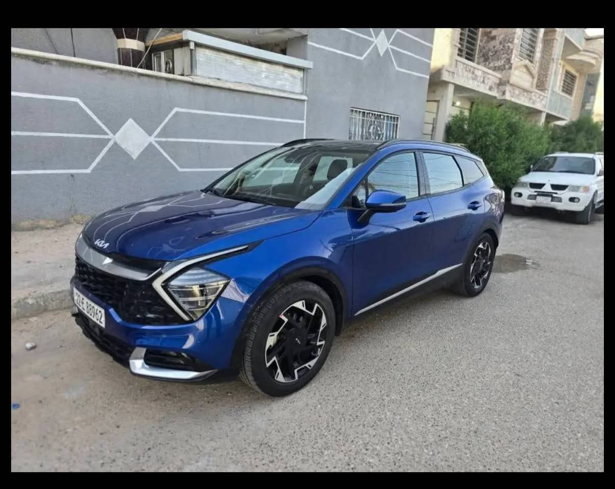 كيا سبورتج موديل 2023 برستيج امريكي رقم اربيل 

فول فول مواصفات اعلى فئة بانوراما 
وارد امريكي حادث
 تبديل باب الصدر وموضح بالصور 

مواصفاتها :-
1. محرك 2500 
2. كير 8 نمر
3. ماشية 70
4. بانوراما
5 كامرات محطيه 
5. بصمة : تشغيل - ابواب - صندوك
6. صندوك كهرباء
7. شاشة كبيرة على طول الدشبول دجتل كامل 
8. كيجات الكترونية متغيرة حسب الوضعيات
9. انظمة القيادة : سبورت - سمارت - نورمال
10. كشنات جلد اسود
11. كراسي كهرباء فول تحكم مع كشن ميموري 
12. اضواء ترحيب عند الاقتراب مع ترحيب داخلي عند الصعود او المغادرة
13. شحن وايرليس
14. كشنات تدفئة وتبريد ومنافذ تايب سي عدد 3 مع 2 في الكشنات ومنفذ يو اس بي ومنفذ جداحة
15. هاند بريك بصمة
16. اوتو هولد
17. كاميرات عدد 5 بزاوية  360 مع كاميرات بالاشارات الجانبية مع وضعيات مختلفة للكاميرات
18. فول رادارات امامية وخلفية وجانبية
19. تحديد مسار ذكي
20. قيادة أليه ذكية
21. نقطة عمياء
22. كروز سرعة
23. تبريد وتدفئة كشنات مع تدفئة ستيرن
24. سستم صوت هارمان كاردون 
26. خزن كشن سائق ميموري وضعيتان
27 وضعيه تغير صوت المحرك
28. اشاير بالمري
29. تشغيل عن بعد
30. شاشة لمس متغيرة لتحكم الميديا او لتبريد
31. ستيرن فول تحكمات
السياره مواصفات فول 1/1
للبيع او مراوس بسيارة رقم اربيل فقط
رقم الهاتف *********** بغداد, العراق
