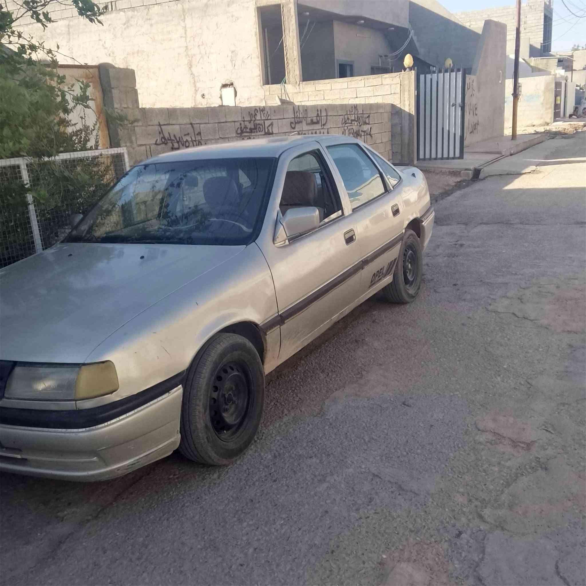اوبل فكترا صالون موديل 1991 گير مكينه بل شرت  كركوك به نجا على ‏‪***********‬‏
