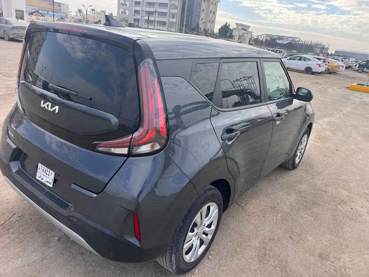كيا صول 2025 LX  بدون رقم
محرك 2000 دوش بيع او مراوس 
ماشيه 15000 ميل بدون ايرباك
المواصفات
تحديد مسار...سياقه ذاتيه  ... مانع انزلاق...
اطفاء ذاتي اثناء القياده...توقف ذاتي ....مود درايف نورمل وسبورت...
الحادث فقط شباك الدعاميه موضح بلصوره والسياره كلين وصور الحادث بلمنشور
مكان السياره حله لاستفسار 

*********** حلة, بابل
