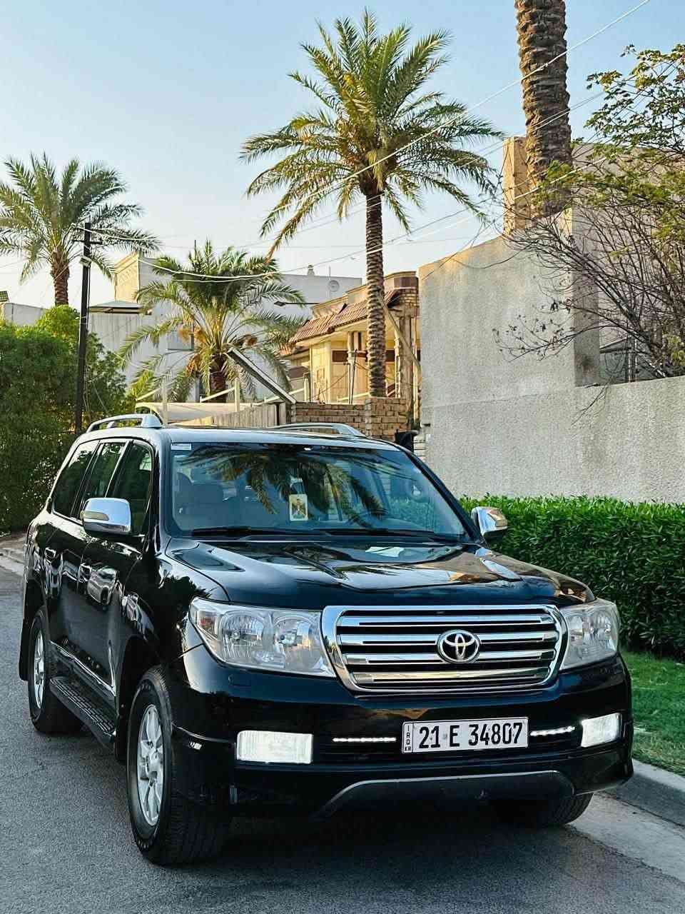 سلام عليكم 
لاندكروز   موديل 2011  ستينيه      السعر (288)$ مكفوال كفاااله عامه من البارد والصبغ سياره جديده 
   مكان سياره. بغداد  التصال ☎️***********
فوال مواصفات للخير  1/1 
كشنات جلد  
كشنات كهربائ ⚡️ 
فتحت سقف 
بصمت تشغيل
حجم المحرك 6 سلندر مامفتوح  
تخم تاير صدر جديد كير مكينه خير من الله 
رقم سليمانيه بسمي هزه جديده تحويل مباشر
