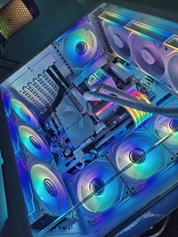 رايزن 7700 • مذربورد AORUS X870 • رام 16GB DDR5