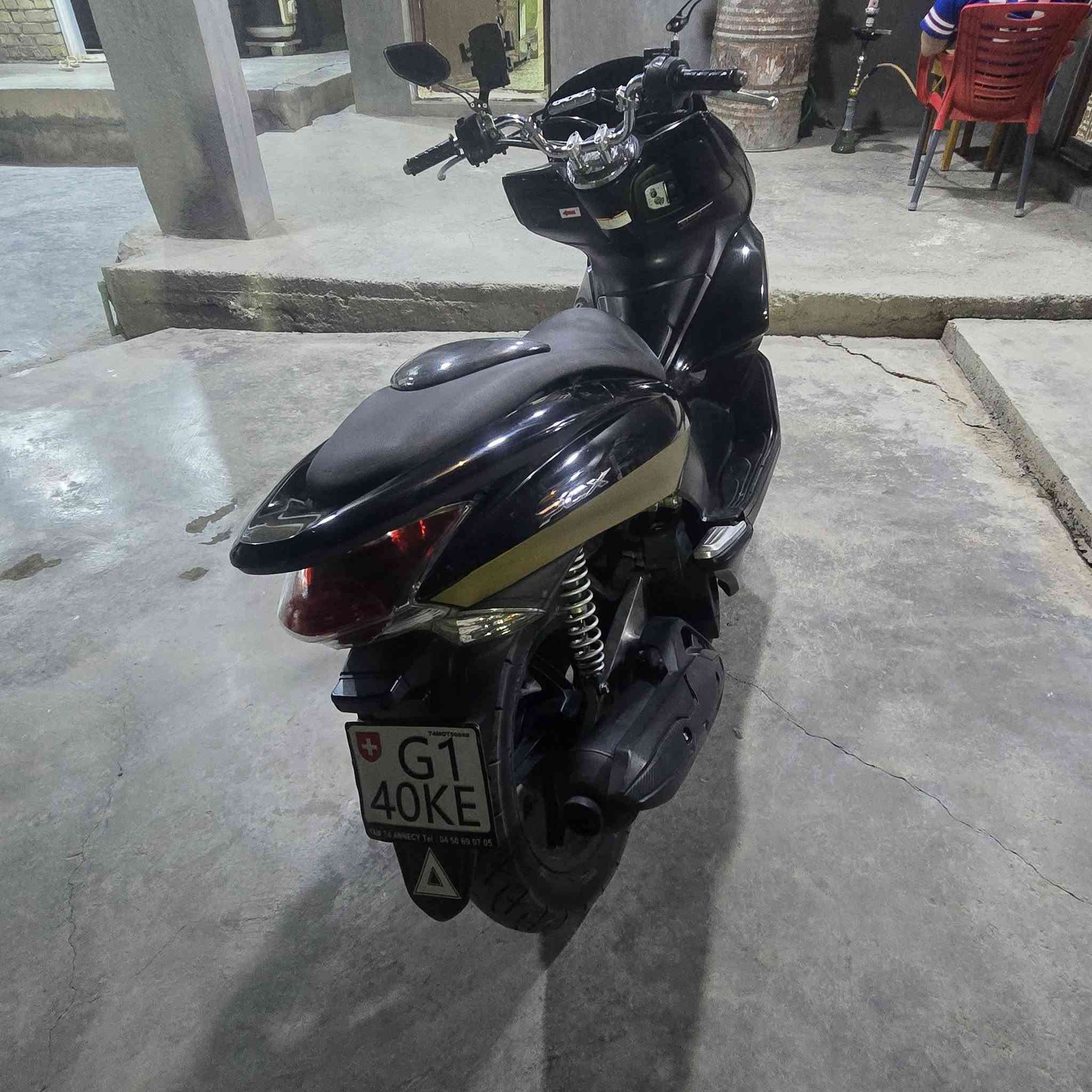 دراجه لبيع PCX العنوان التاجي قريه البطه والسواعد السعر خاص
الرقم ***********
